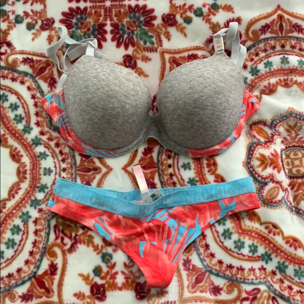 PINK Victoria’s Secret Tropical Bra and Panty Set
